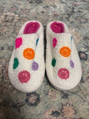 Chic Soul White Fuzzy Slippers with Pink, Orange, Green & Purple Smiley Dots
